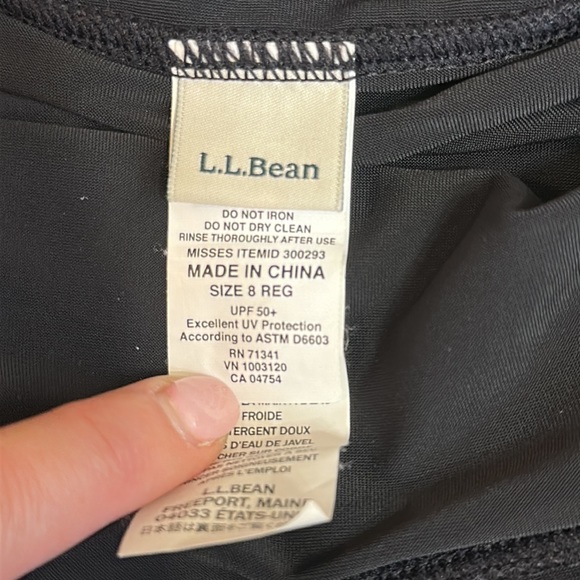 L.L. bean women’s size 8 black swim skirt - Picture 3 of 3